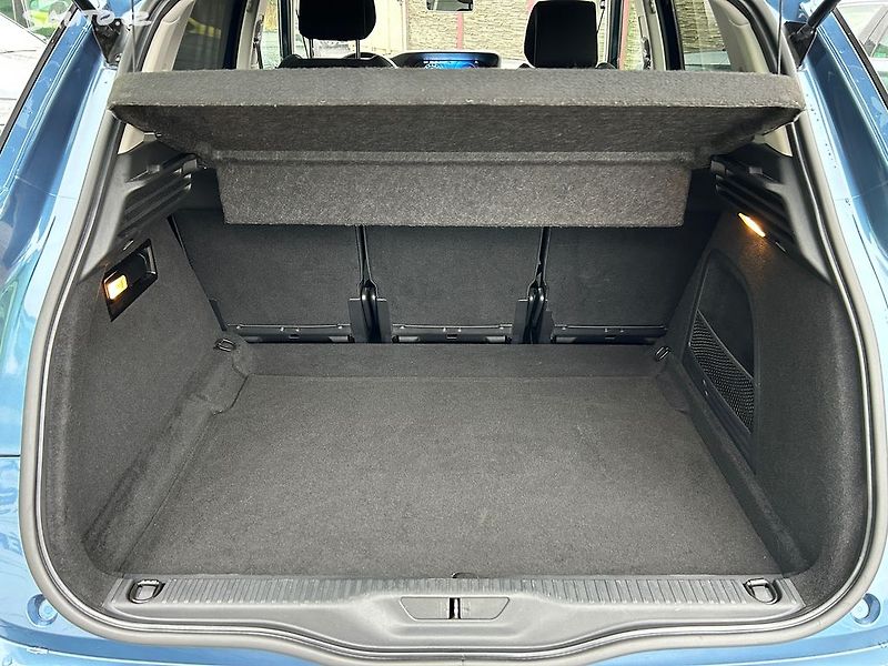 Citroën C4 Picasso (2015) 2.0 HDi 110KW!! PRAVIDELNÝ SER - fotka 11 z 30