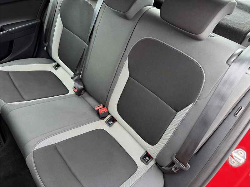 Škoda Fabia III 1.0 TSI Ambition - fotka 14 z 16