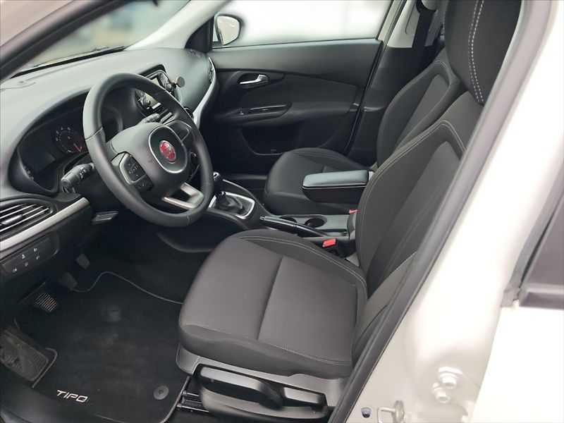 Fiat Tipo 1,4 95k Plus - fotka 6 z 11