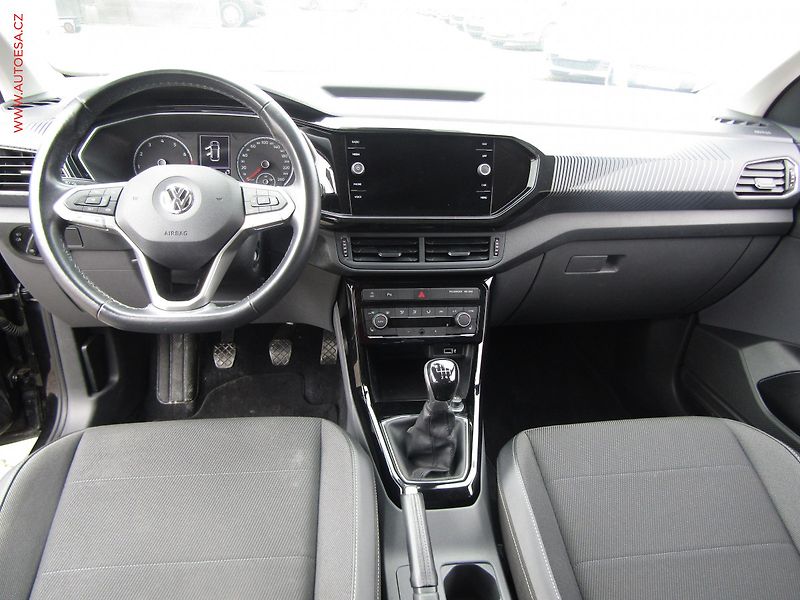 Volkswagen T-Cross (2020) 1.0 TSi, Style, LED, navi - fotka 8 z 19
