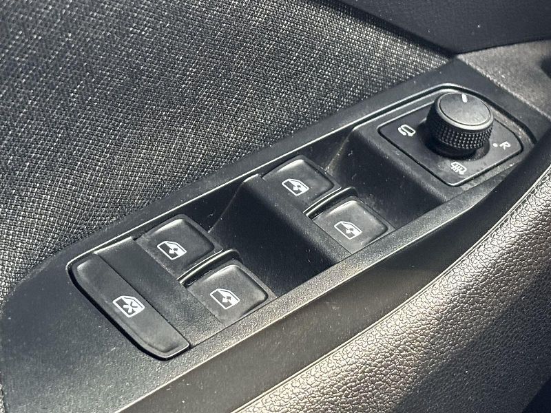 Škoda Scala (2024) 1.0 TSI DSG Top Selection - fotka 16 z 31