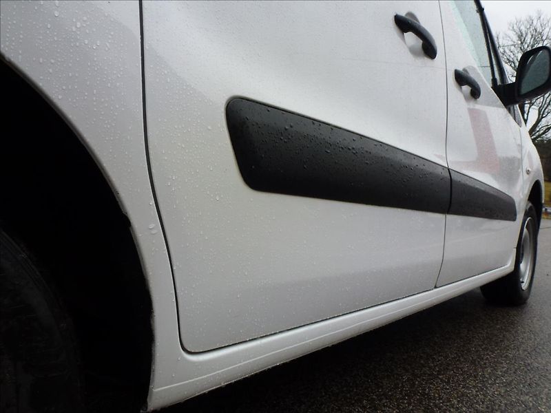 Citroën Berlingo 1,6 HDI 3míst Tažné,Klima,Temp - fotka 47 z 49