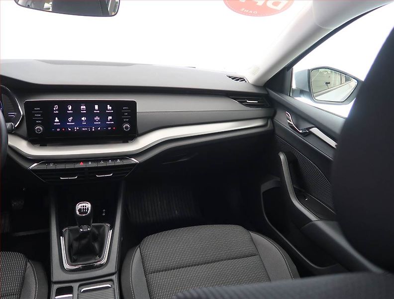 Škoda Octavia (2023) Ambition 2.0 TDI, digi klima - fotka 8 z 24