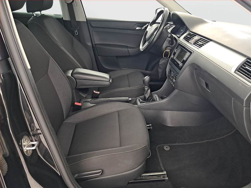 Škoda Rapid (2015) Spaceback 1.6 TDI - fotka 9 z 17