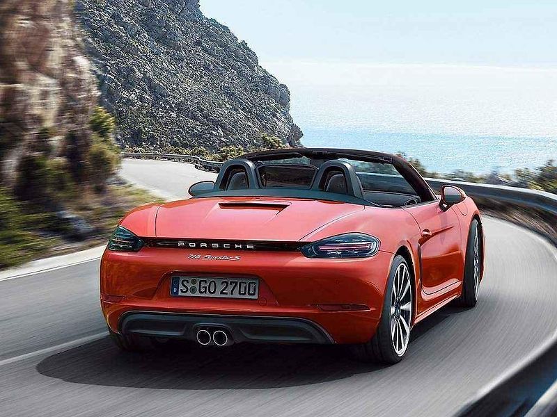 Porsche 718 Boxster.