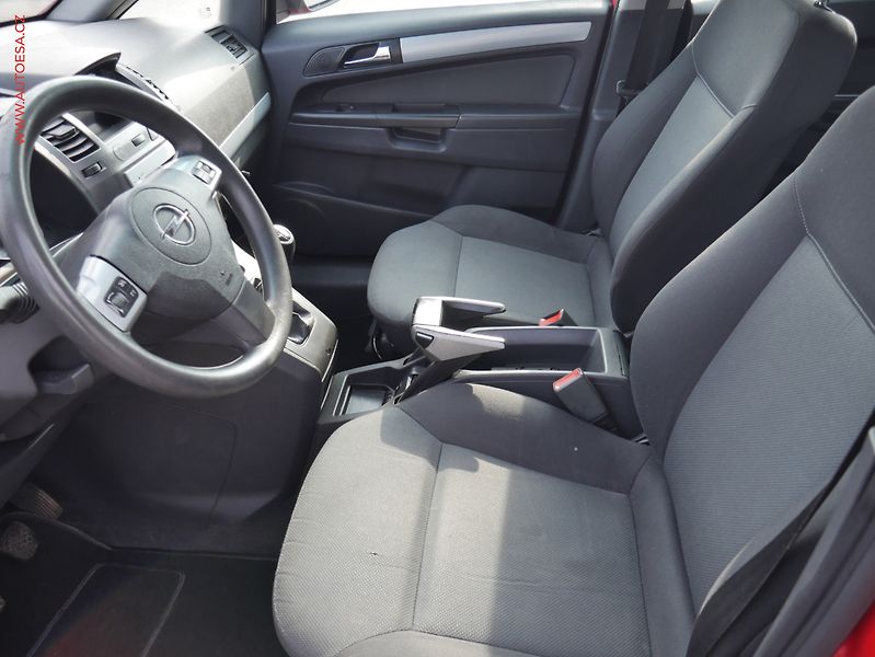Opel Zafira (2007) 1.9CDTi, AC, temp - fotka 9 z 17