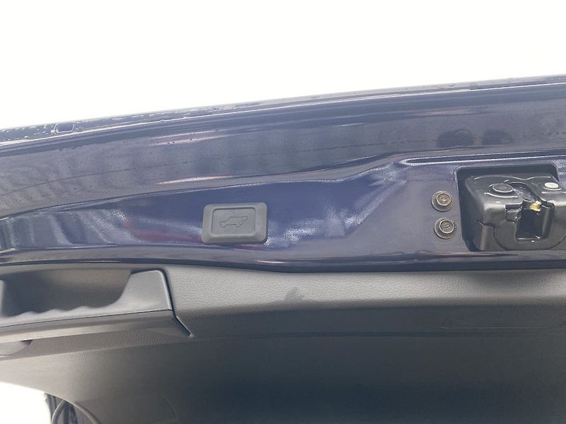Toyota RAV4 2.5 Plug-in 185 Selection - fotka 9 z 23