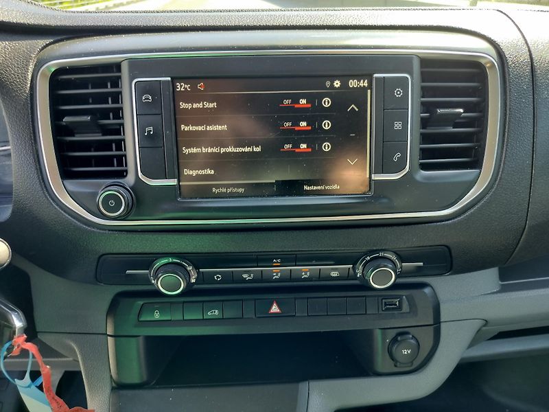 Opel Vivaro 2.0 CDTi, L2, klima - fotka 15 z 25