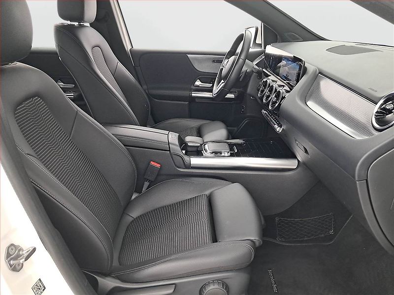 Mercedes-Benz Třídy B (2019) B 180, Automat, ČR,1.maj - fotka 8 z 22