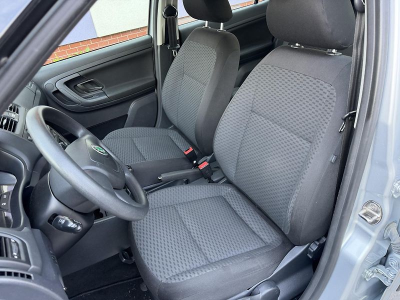 Škoda Fabia 1,2 TSI SERVIS.KN. - fotka 10 z 32