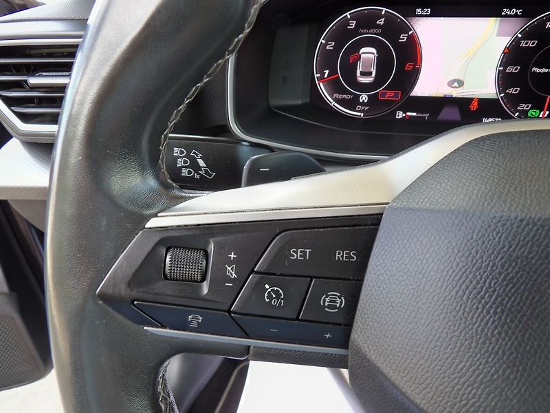 Seat Leon 2.0TDI 110kW DSG Rezervováno - fotka 20 z 34
