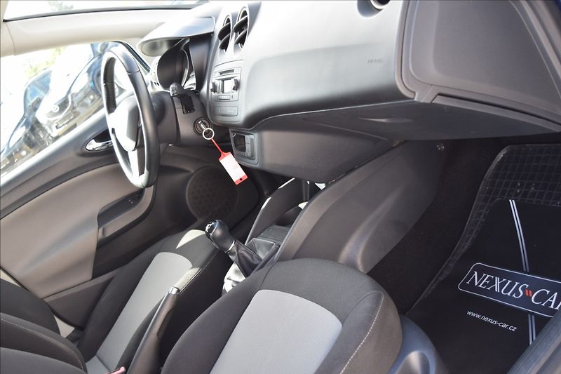 Seat Ibiza 1,6 d 77KW NOVÝ OLEJ+FILTR ALU - fotka 32 z 34