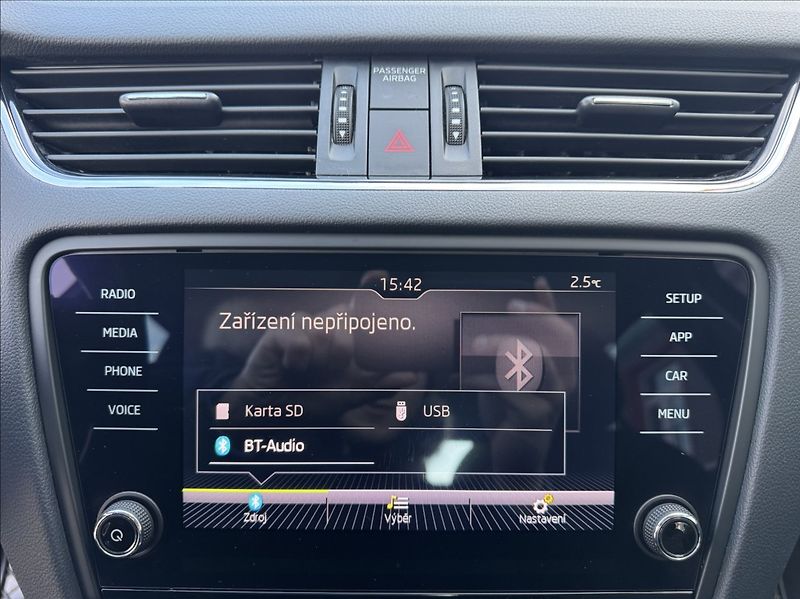 Škoda Octavia 1,5 TSI STYLE DPH 1maj původČR - fotka 37 z 50