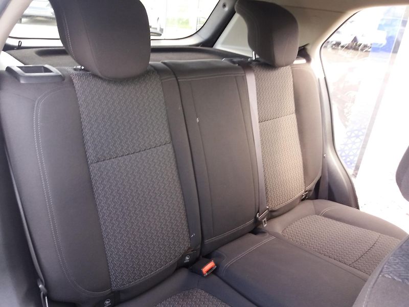 Opel Mokka 1.6CDTi,NAVI,SERVI.KNÍŽKA!! - fotka 14 z 18
