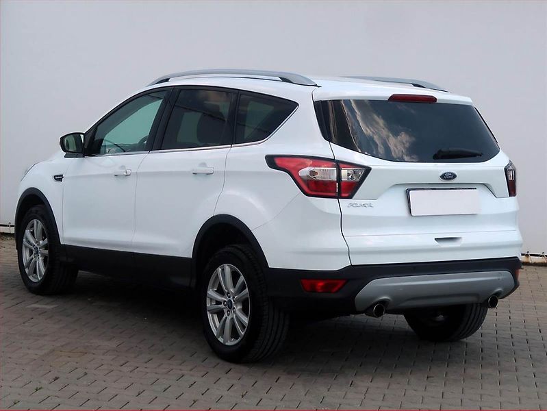 Ford Kuga (2019) 1.5 TDCi, Serv.kniha, Navi - fotka 4 z 17