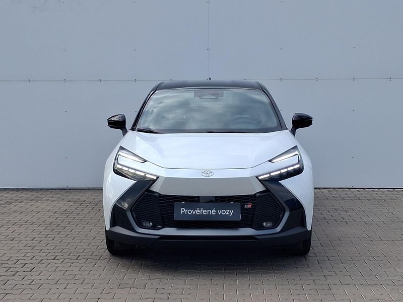 Toyota C-HR 2,0 HEV e-CVT GR Sport - fotka 4 z 26