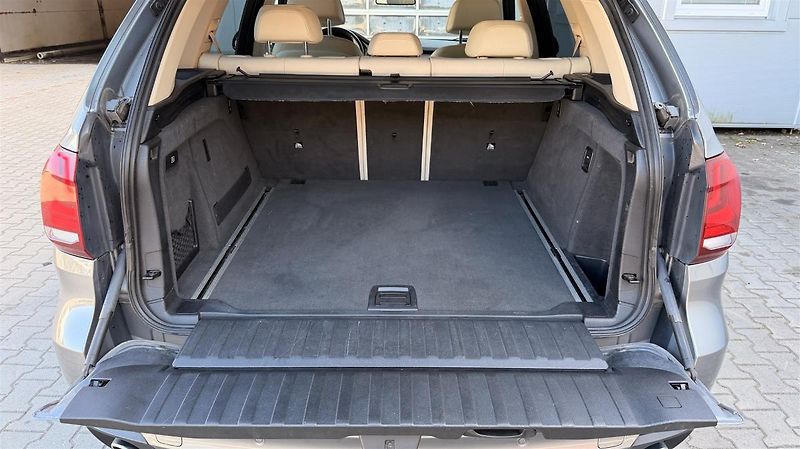 BMW X5 xDrive30d - fotka 15 z 21