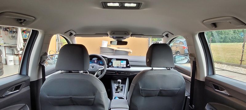 Volkswagen Golf (2021) 8 1,5TSi 96kW Life FuLLeD - fotka 41 z 45
