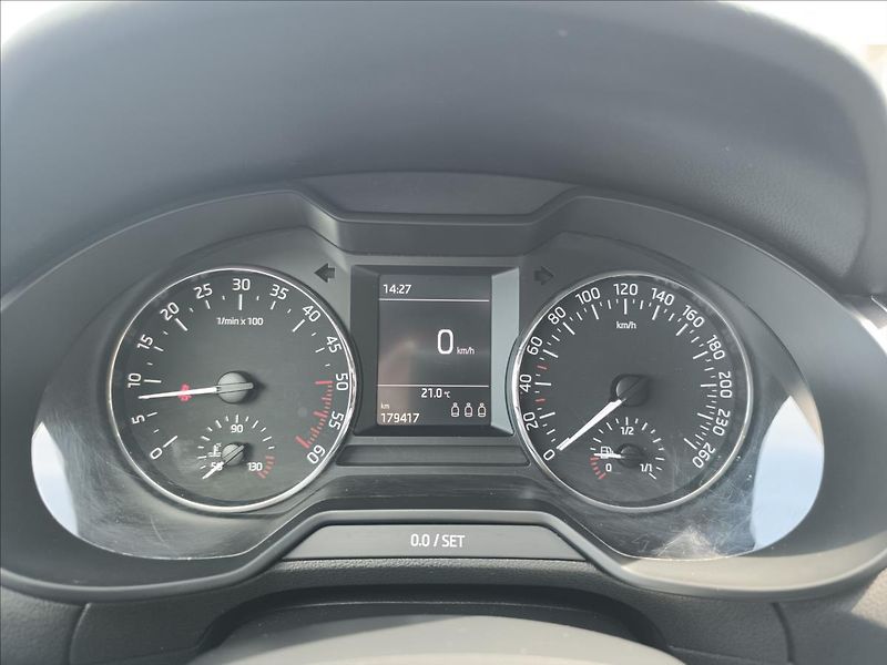 Škoda Octavia 1,6 TDi Style - fotka 13 z 18