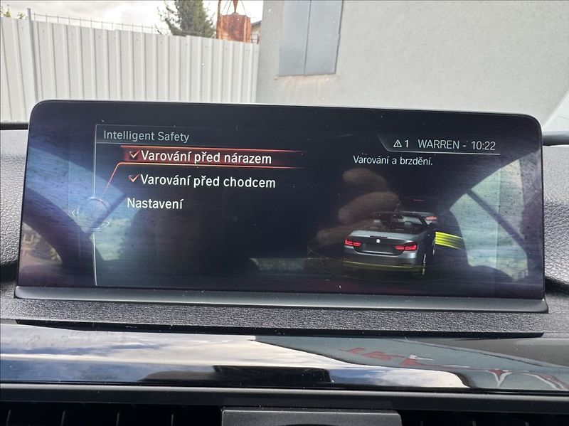 BMW Řada 4 2,0 430i xDrive Cabrio M-paket - fotka 44 z 50