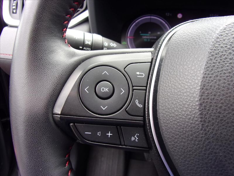 Toyota RAV4 2,5 PHEV 4WD Executive odp.DPH - fotka 28 z 33