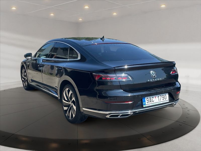 Volkswagen Arteon 2,0 TDI R-Line DSG - fotka 4 z 11