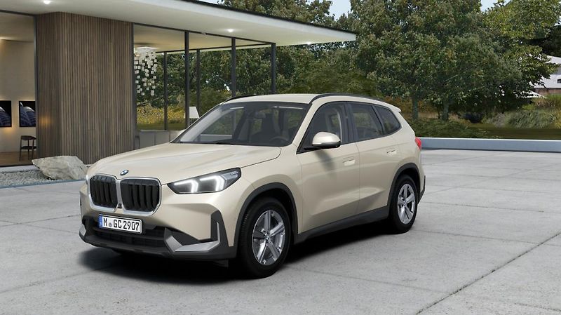 BMW X1 sDrive18i - fotka 2 z 14