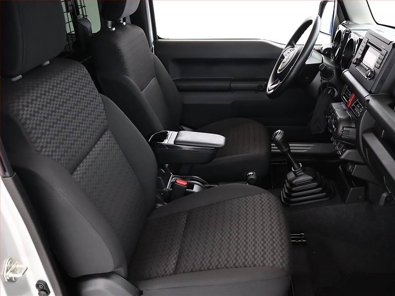 Suzuki Jimny (2022) 1.5 AllGrip - fotka 7 z 13