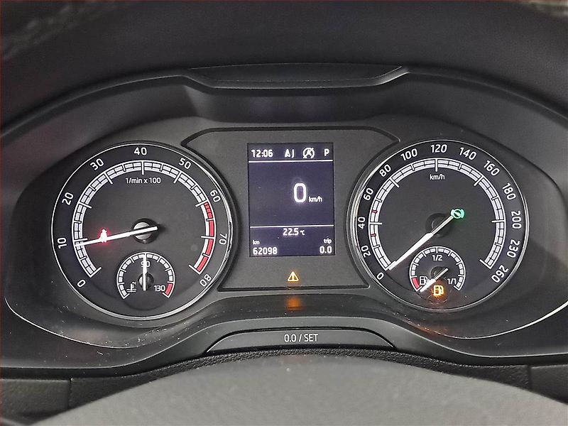 Škoda Karoq (2019) 1.5 TSI - fotka 11 z 18