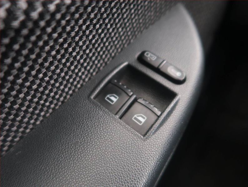 Škoda Fabia (2006) Ambiente 1.2, Serv.kniha - fotka 14 z 14