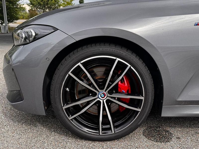 BMW Řada 3 320d x-Drive M Sport  - fotka 7 z 7