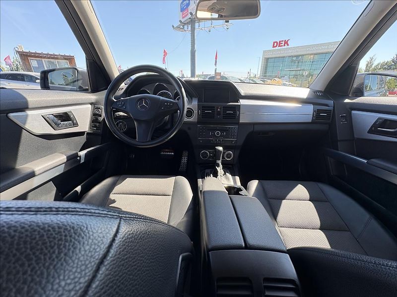 Mercedes-Benz GLK 2,2 220CDI AT,4M,Offroad paket - fotka 9 z 33