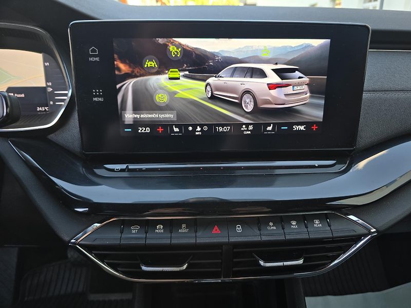 Škoda Octavia 2,0TDI 110kW DSG STYLE + NAVI - fotka 15 z 24