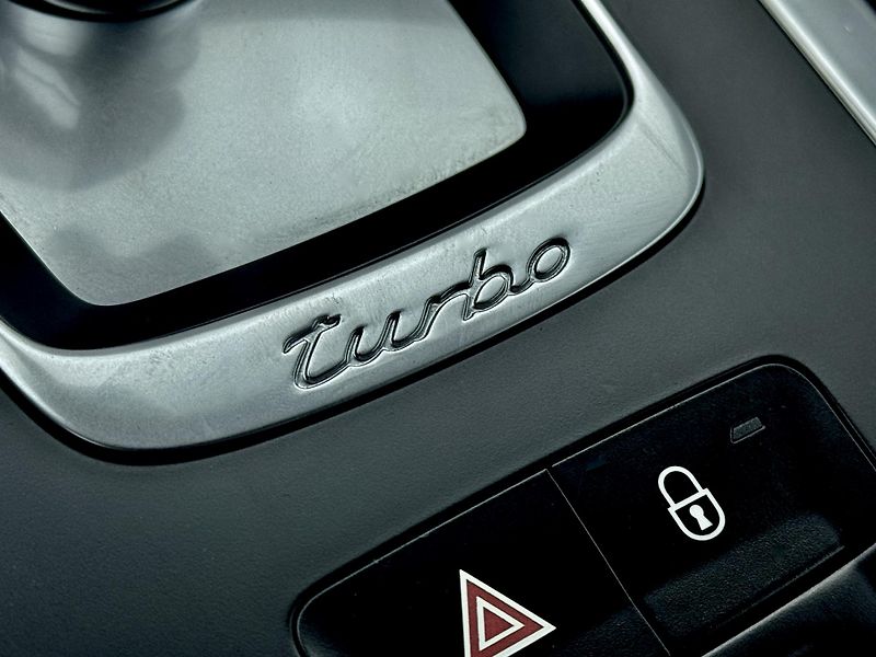 Porsche 911 (2014) Turbo, Sport, cabrio, DPH - fotka 28 z 49