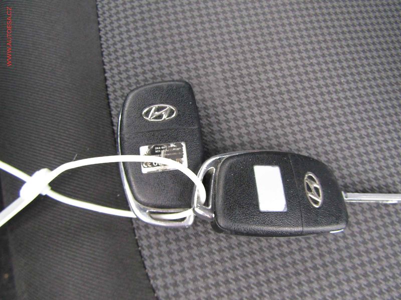Hyundai i20 (2013) 1.2i, Klima - fotka 16 z 16