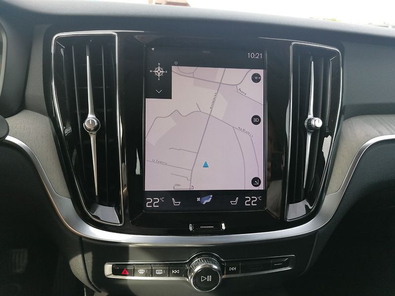 Volvo V60 (2020) 2.0 T6 AWD PHEV INSCRIPTION - fotka 14 z 42