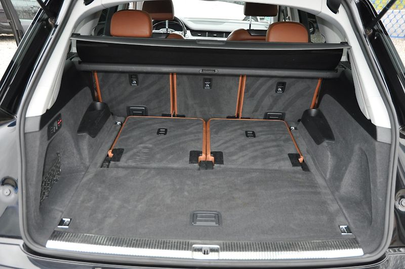 Audi Q7 3.0TFSi 245kW 4x4 S-line 7.mís - fotka 10 z 28