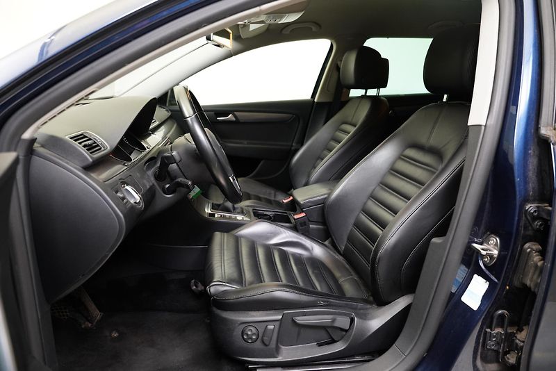 Volkswagen Passat - fotka 11 z 24