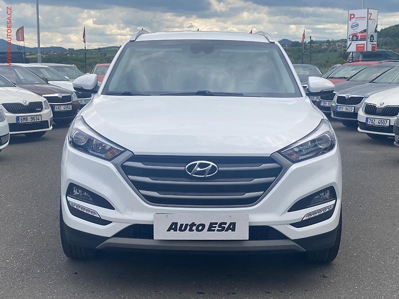 Hyundai Tucson (2016) 1.7 CRDi, ČR, Navi, AC - fotka 2 z 15