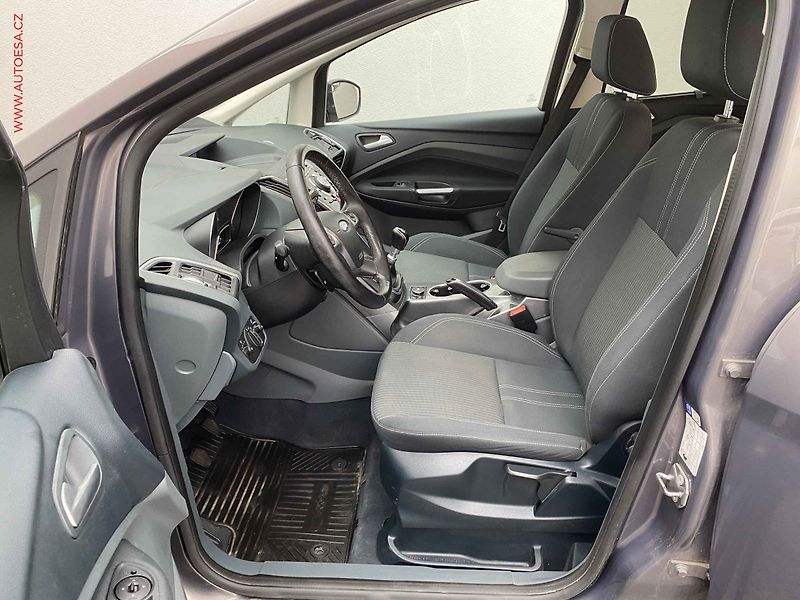 Ford C-MAX (2014) 1.6 TDCi, Titanium, kamera - fotka 9 z 17