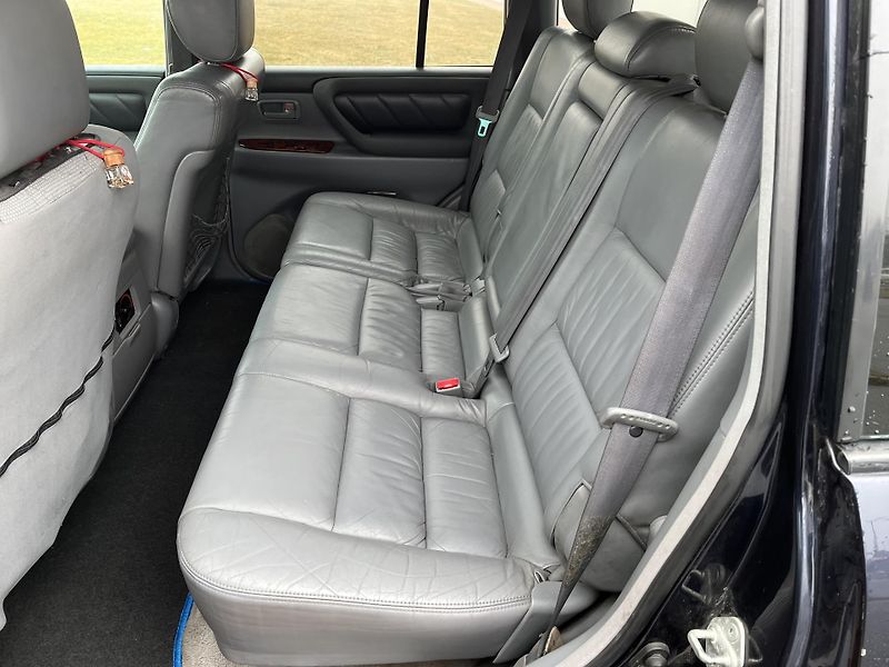 Toyota Land Cruiser 4.6 V8 LPG - fotka 12 z 24