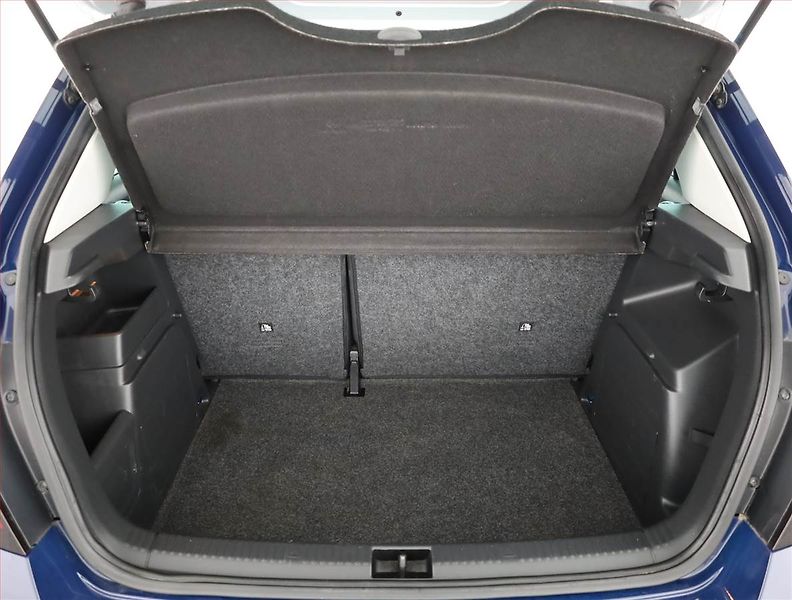 Škoda Fabia (2015) 1.2 TSI, Tempomat - fotka 19 z 20
