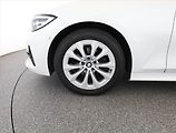 BMW Řada 3 (2021) 320 d xDrive - náhled 20
