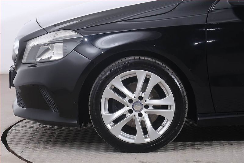 Mercedes-Benz Třídy A (2017) A 200 d, Automat, Navi - fotka 15 z 23