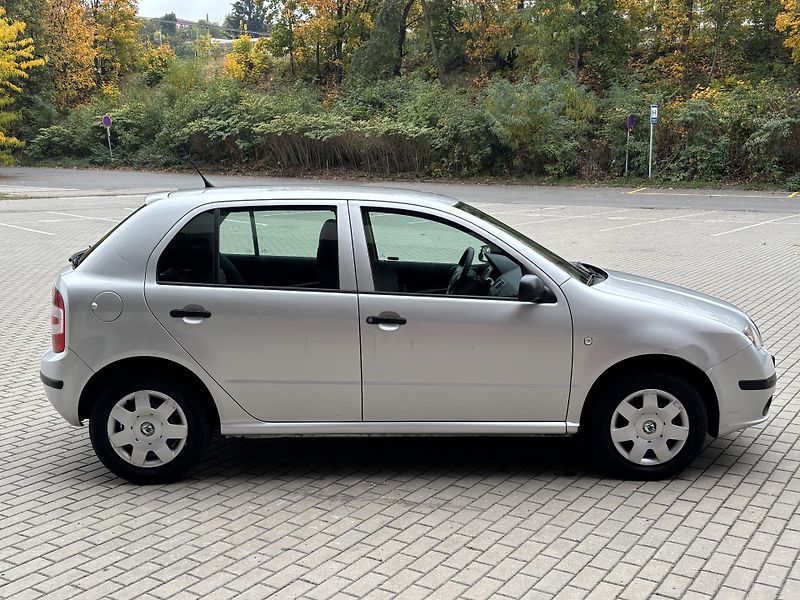 Škoda Fabia (2006) 1.2i 40kw  Nová STK - fotka 6 z 18