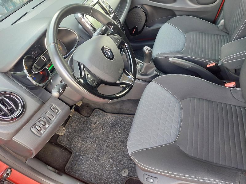 Renault Clio (2015) IV. Grandtour Luxe Tce 90  - fotka 19 z 40