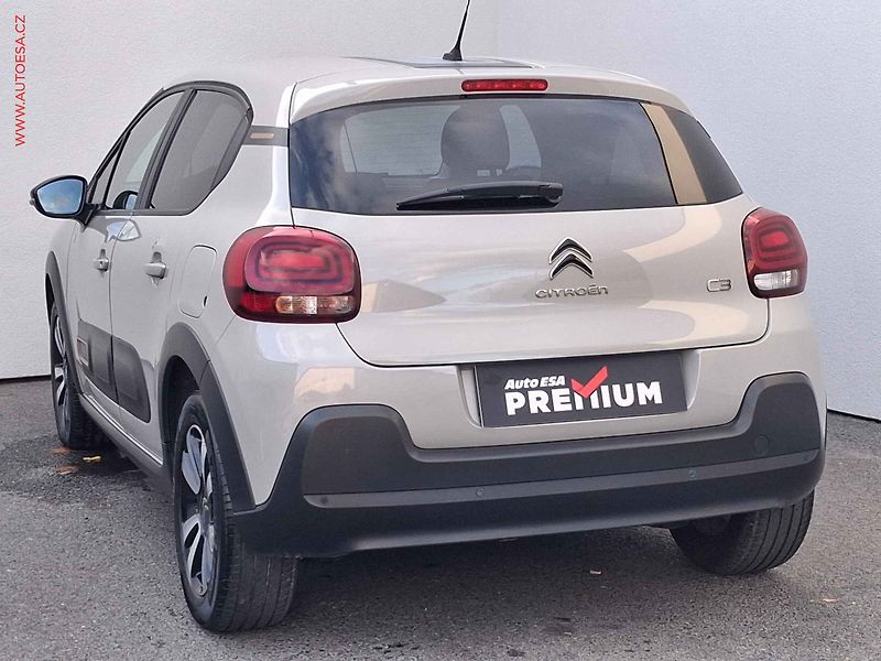 Citroën C3 (2022) 1.2 PT C-Series, AC, LED - fotka 6 z 16