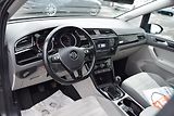 Volkswagen Touran (2017) 1.4TSI 110kw HIGHLINE 7M TAŽNÉ - náhled 27