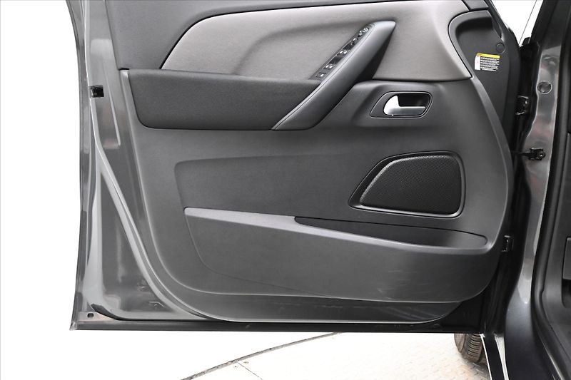 Citroën Grand C4 Picasso 2,0 HDI 110 kW 7 míst MANUÁL Z - fotka 20 z 26