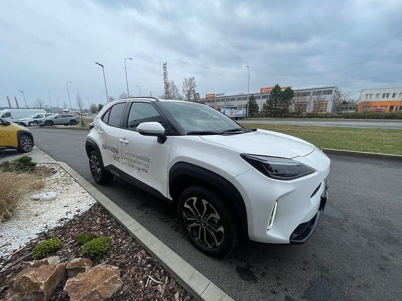 Toyota Yaris Cross 1.5 130k FWD Hybrid Style - fotka 8 z 28